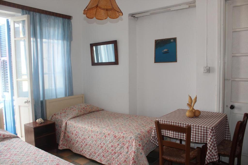 Trianon Paphos Quarto foto